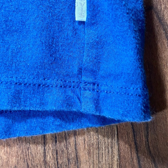 Levi’s "Have a good time in your Levi’s" cropped blue scooped T-shirt womens M - Picture 7 of 7